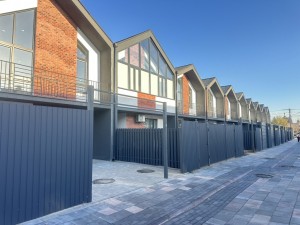 Дніпровська, 12 (пгт. Гостомель, г. Ирпень) - Продається таунхаус, 82000 $ - АФНУ